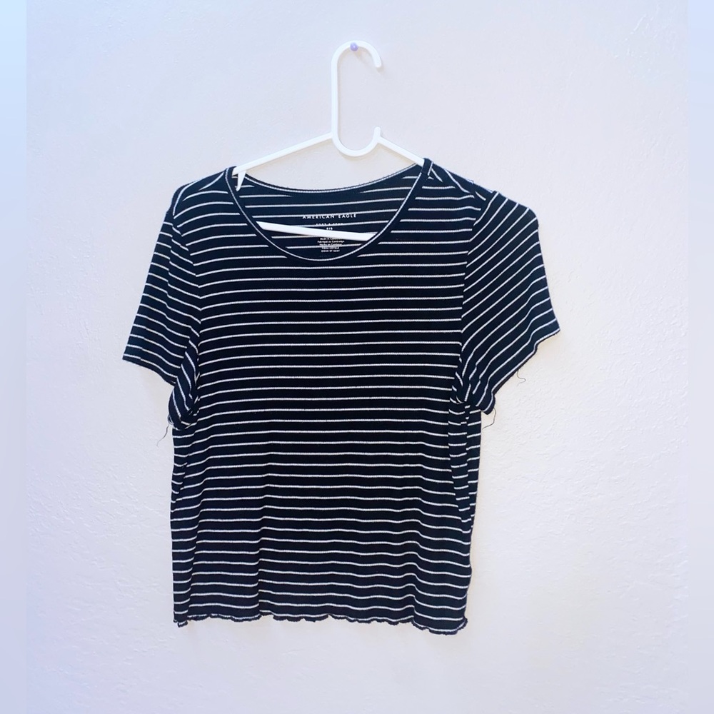Brand is American Eagle, size is small and kids! Striped black and white!!